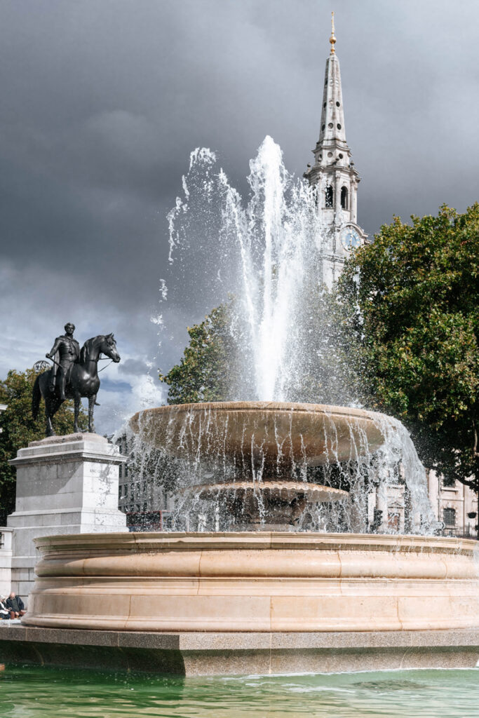 London Private Photography Tour in Trafalgar Square and National Gallery.