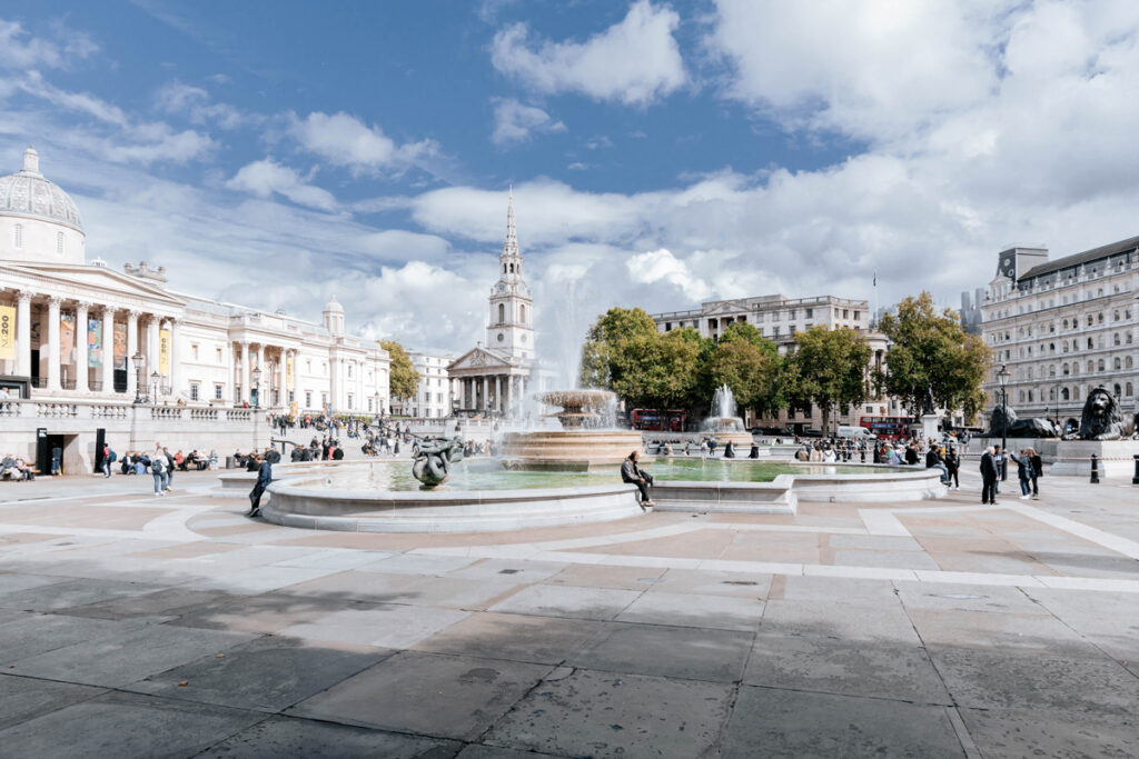 London Private Photography Tour in Trafalgar Square and National Gallery.